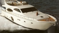 Ferretti 76